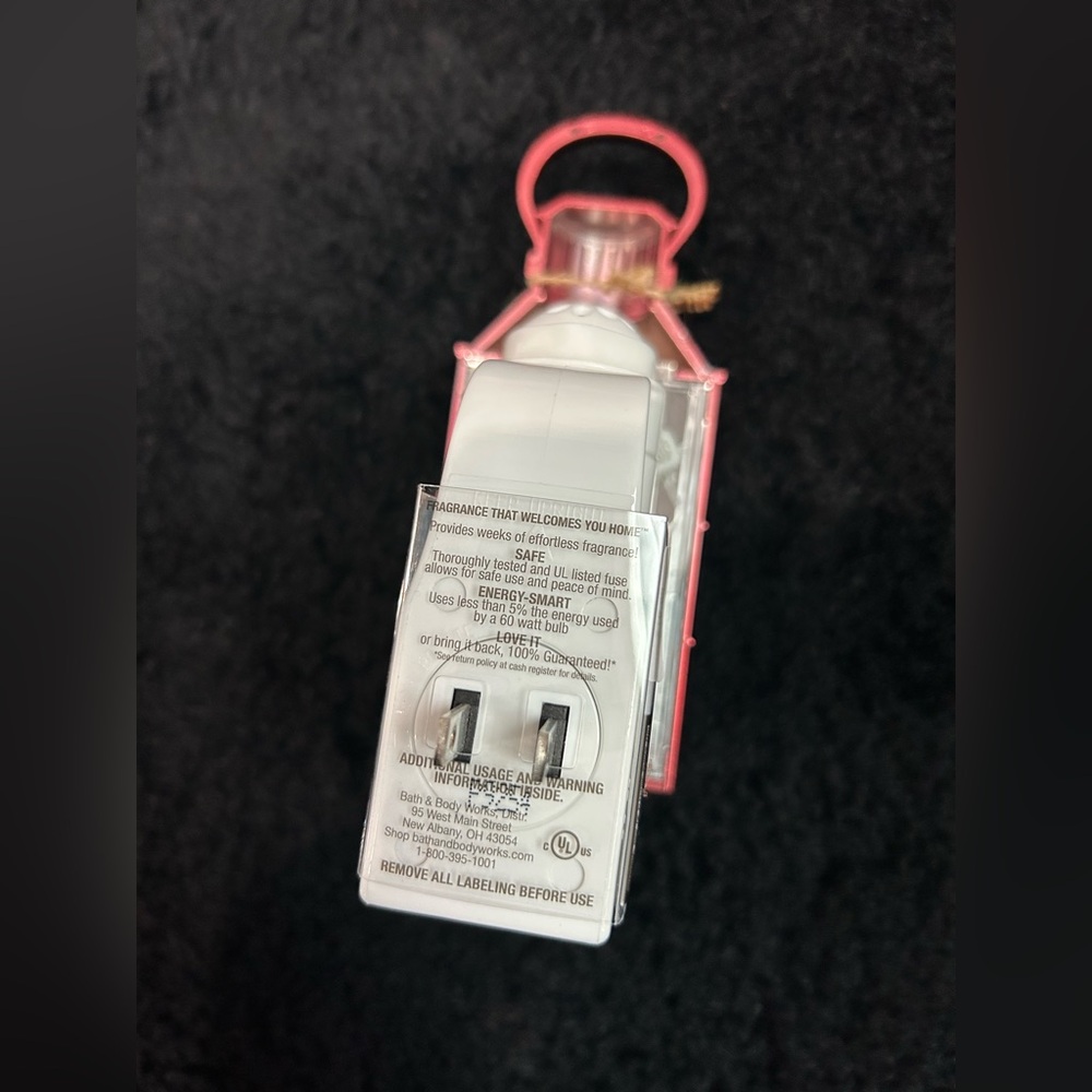 Bath & Body Works Wallflower Plug Red Lantern Snowflake Charm new Nightlight - Picture 3 of 5